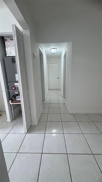 Под контрактом: $2,600 (3 спален, 2 ванн, 999 Квадратных фут)