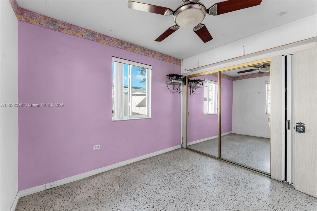 For Sale: $600,000 (3 beds, 2 baths, 1377 Square Feet)