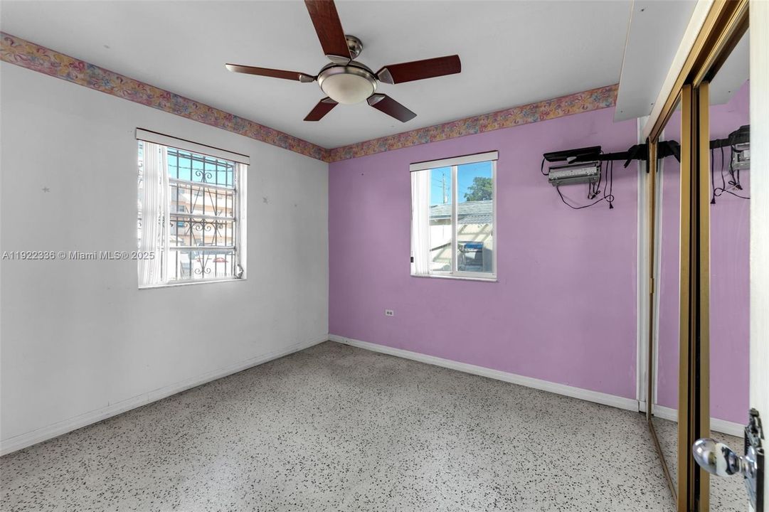 For Sale: $600,000 (3 beds, 2 baths, 1377 Square Feet)