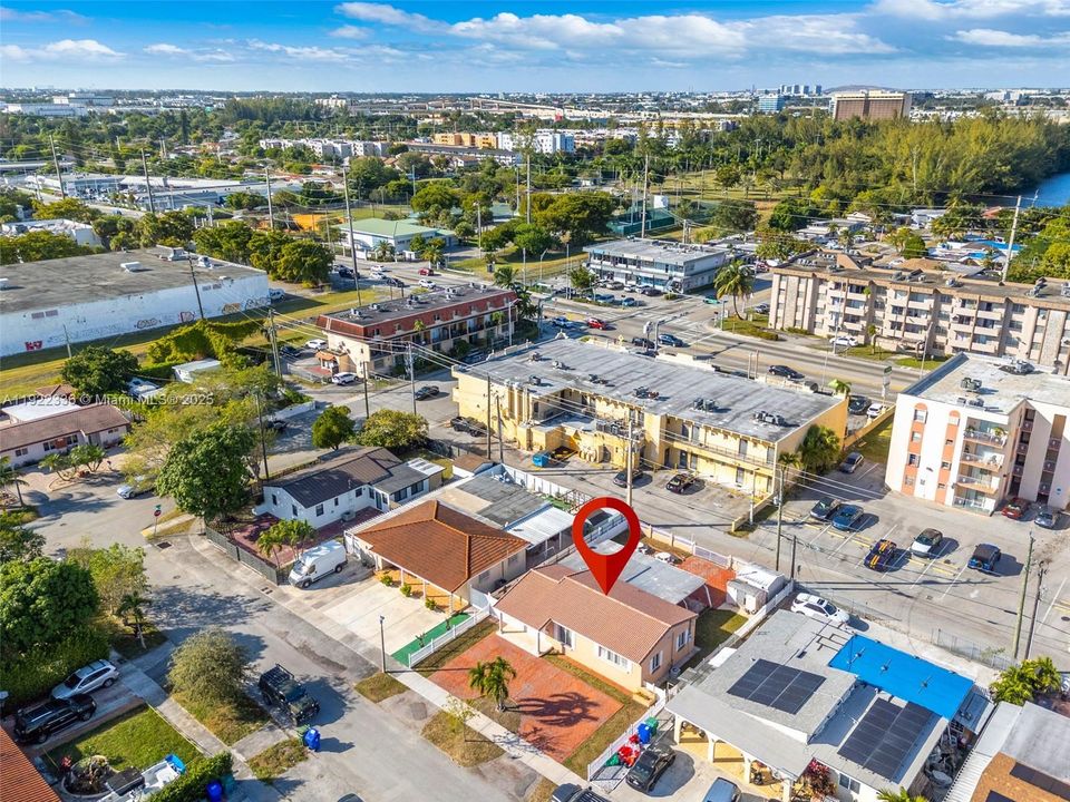 For Sale: $600,000 (3 beds, 2 baths, 1377 Square Feet)