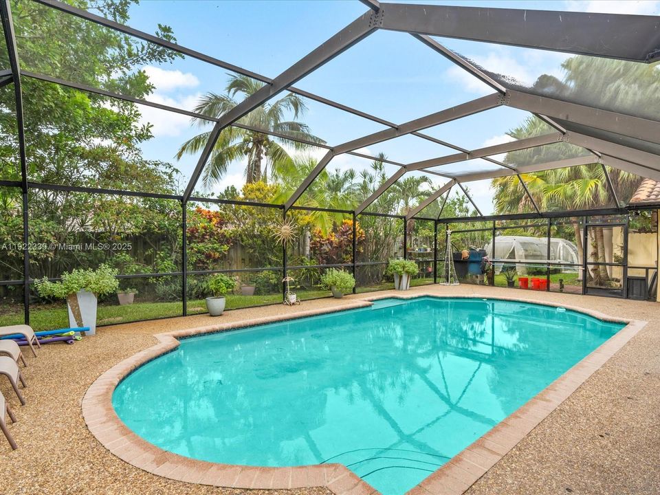 For Sale: $1,049,000 (4 beds, 3 baths, 2697 Square Feet)