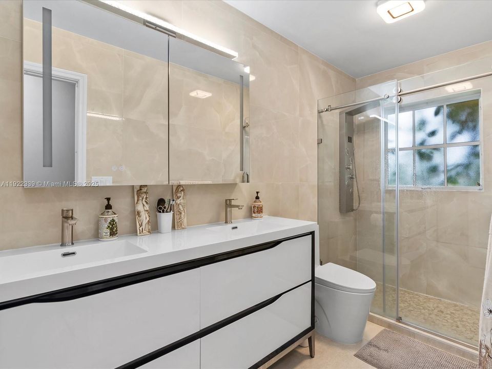 For Sale: $1,049,000 (4 beds, 3 baths, 2697 Square Feet)