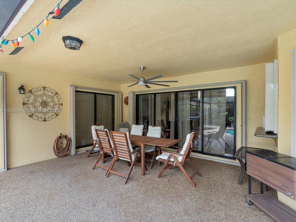 For Sale: $1,049,000 (4 beds, 3 baths, 2697 Square Feet)