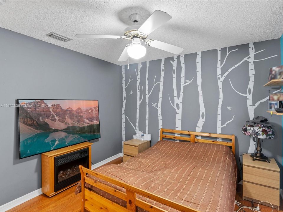 For Sale: $1,049,000 (4 beds, 3 baths, 2697 Square Feet)