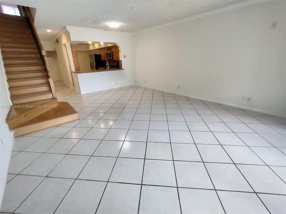 出租: $2,800 (3 贝兹, 2 浴室, 1474 平方英尺)