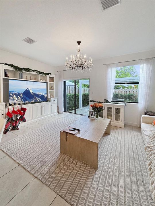 В аренду: $3,000 (3 спален, 2 ванн, 1520 Квадратных фут)