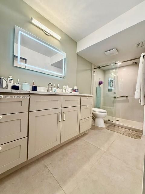 For Sale: $250,000 (2 beds, 2 baths, 1250 Square Feet)