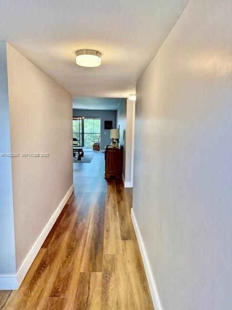 For Sale: $250,000 (2 beds, 2 baths, 1250 Square Feet)