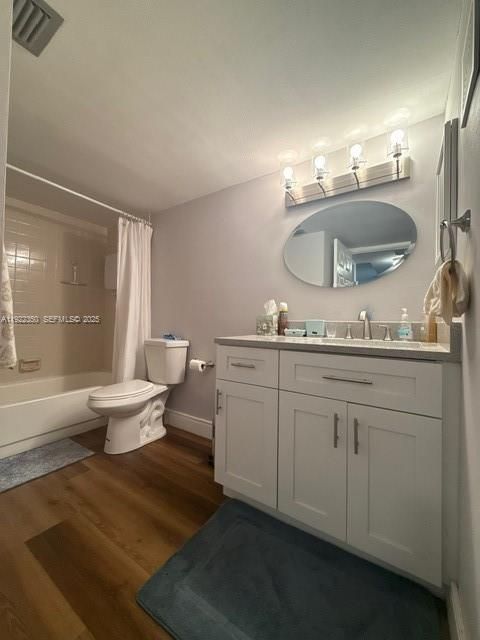 For Sale: $250,000 (2 beds, 2 baths, 1250 Square Feet)