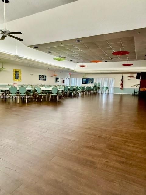 For Sale: $250,000 (2 beds, 2 baths, 1250 Square Feet)