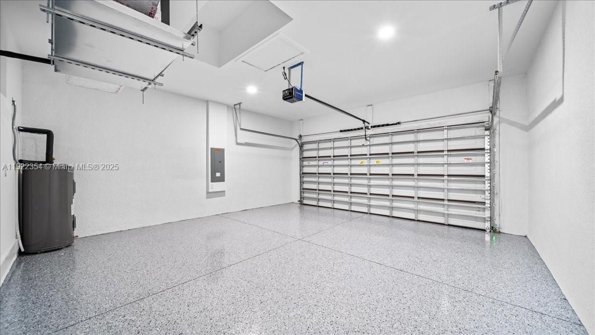 For Sale: $299,900 (3 beds, 2 baths, 1358 Square Feet)