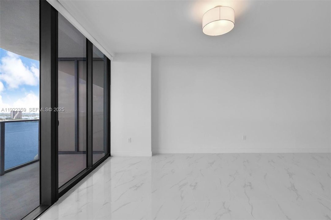 For Sale: $1,890,000 (3 beds, 3 baths, 1643 Square Feet)