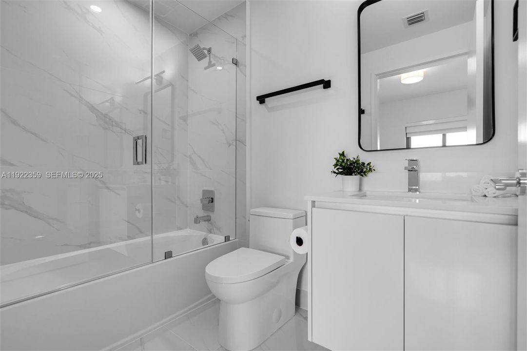 For Sale: $1,890,000 (3 beds, 3 baths, 1643 Square Feet)