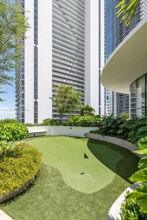 For Sale: $1,890,000 (3 beds, 3 baths, 1643 Square Feet)