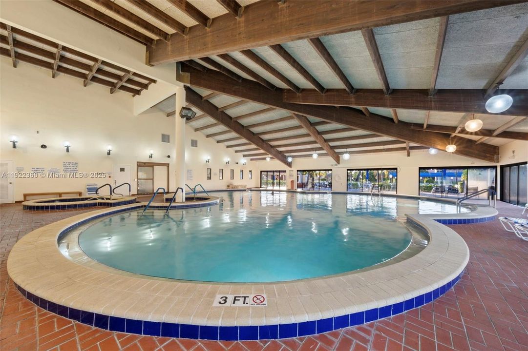 待售: $115,000 (1 贝兹, 1 浴室, 640 平方英尺)