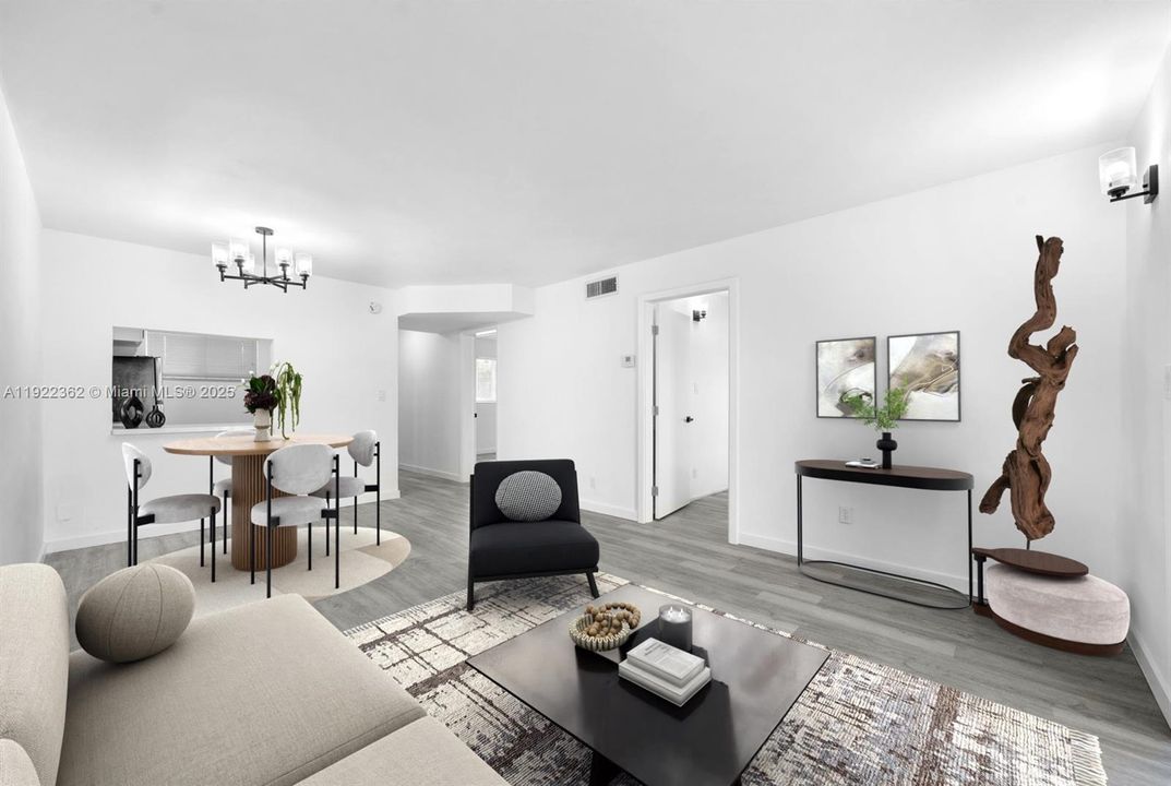 For Sale: $115,000 (2 beds, 1 baths, 894 Square Feet)