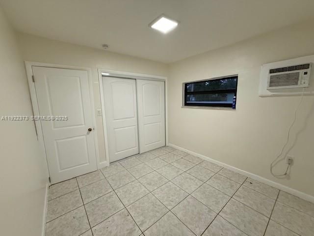 出租: $1,700 (2 贝兹, 1 浴室, 1568 平方英尺)