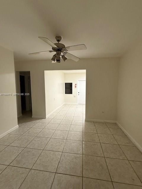 出租: $1,700 (2 贝兹, 1 浴室, 1568 平方英尺)