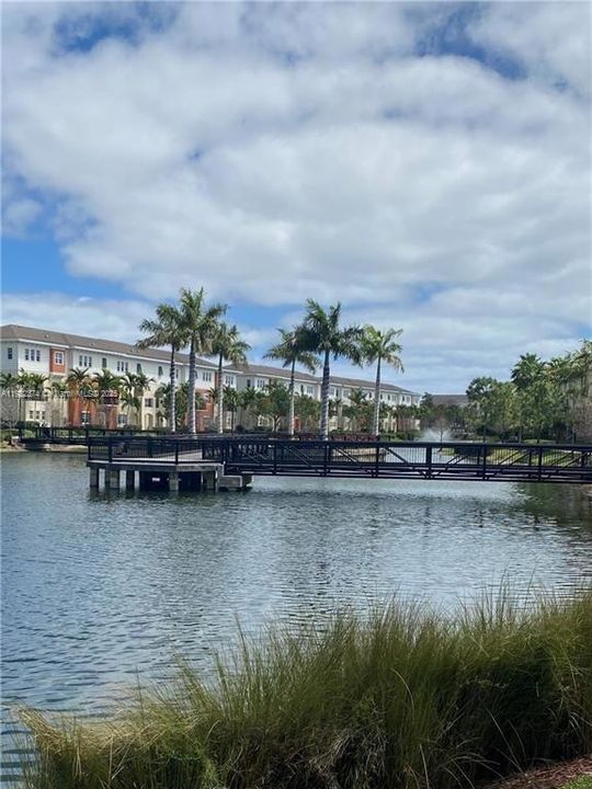 For Rent: $3,300 (3 beds, 2 baths, 2036 Square Feet)