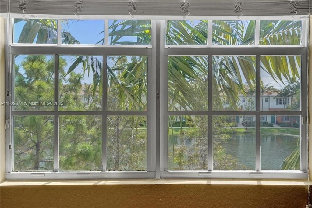 For Rent: $3,300 (3 beds, 2 baths, 2036 Square Feet)