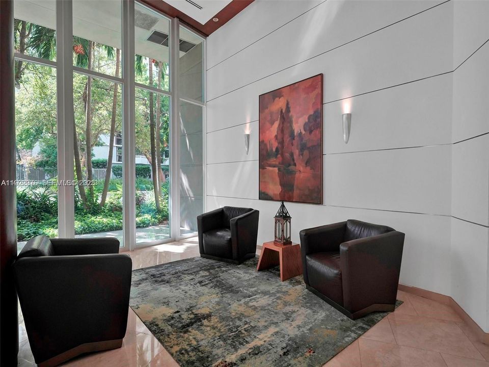 For Sale: $645,000 (2 beds, 2 baths, 1140 Square Feet)