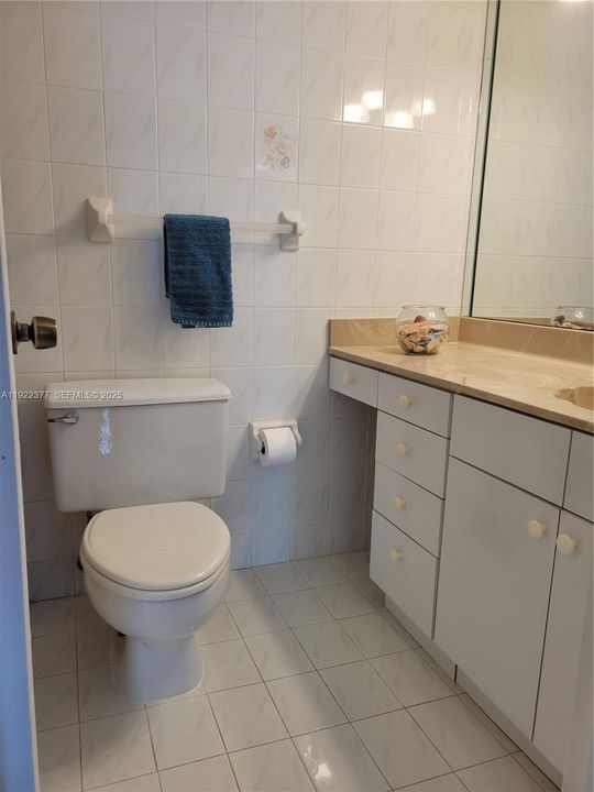 For Sale: $499,000 (1 beds, 1 baths, 1190 Square Feet)