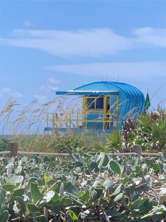 For Sale: $499,000 (1 beds, 1 baths, 1190 Square Feet)