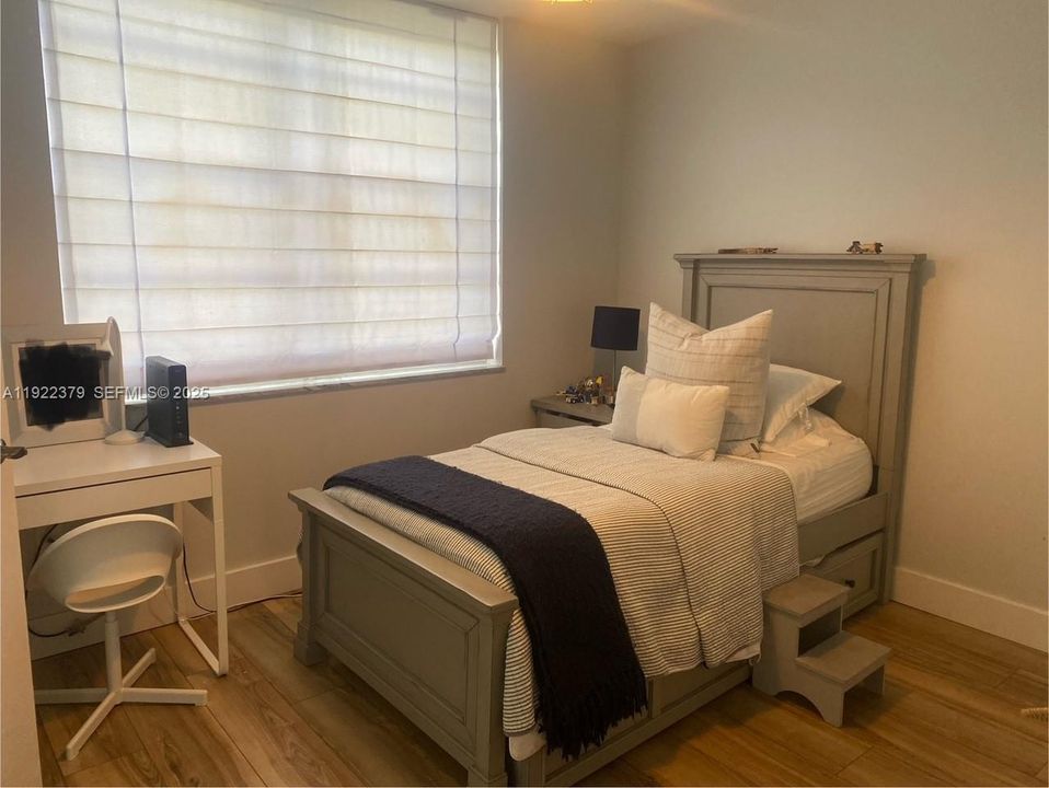 En Venta: $265,000 (2 camas, 2 baños, 1100 Pies cuadrados)