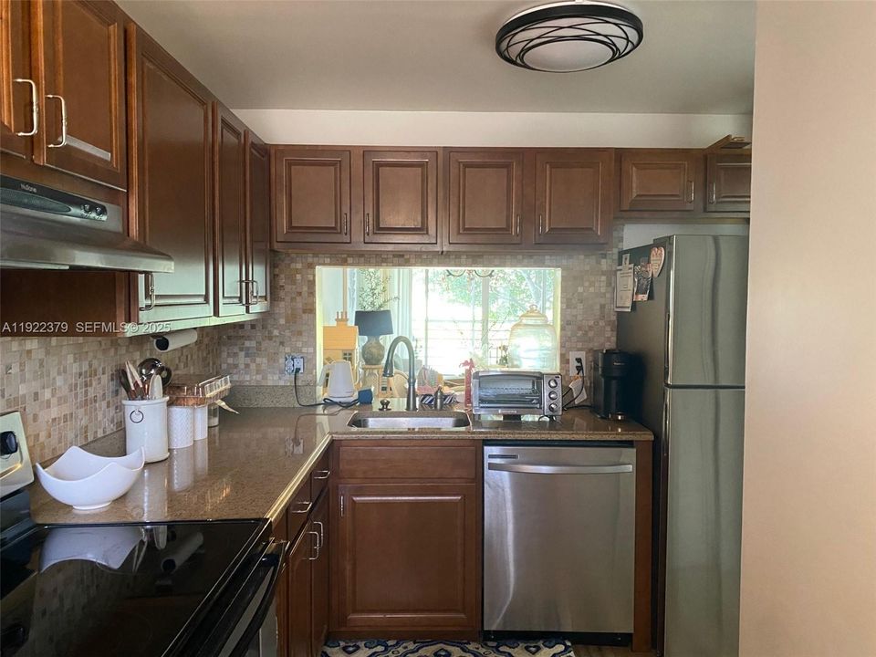 En Venta: $265,000 (2 camas, 2 baños, 1100 Pies cuadrados)