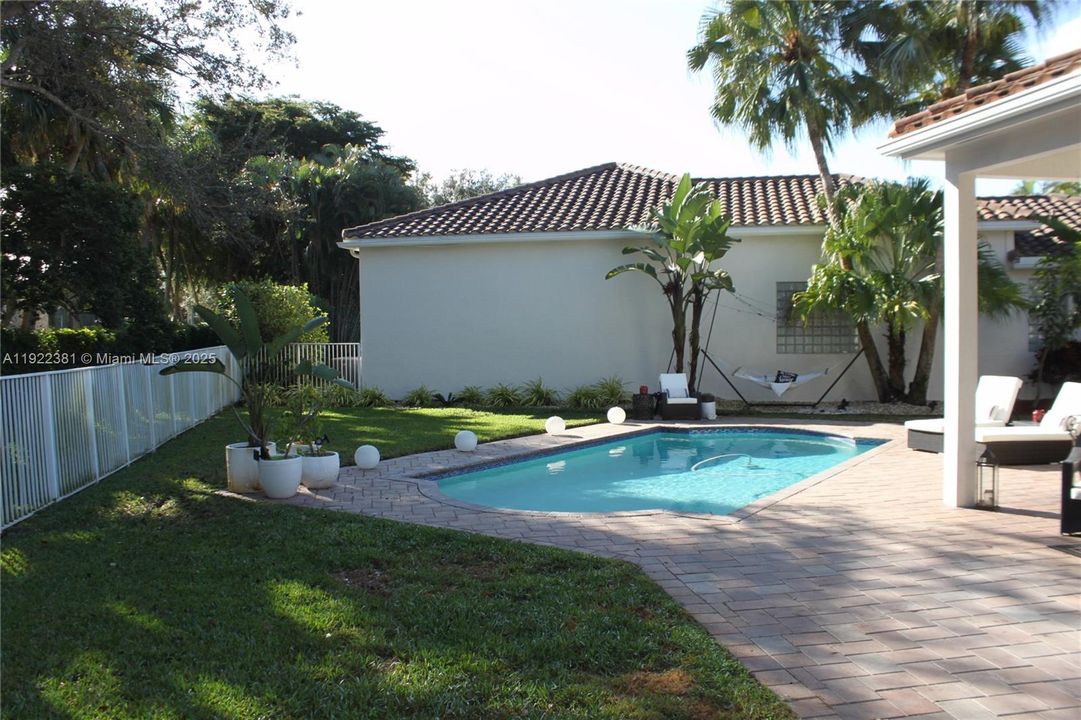 For Rent: $7,000 (3 beds, 3 baths, 2652 Square Feet)