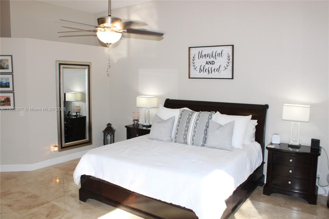 For Rent: $7,000 (3 beds, 3 baths, 2652 Square Feet)