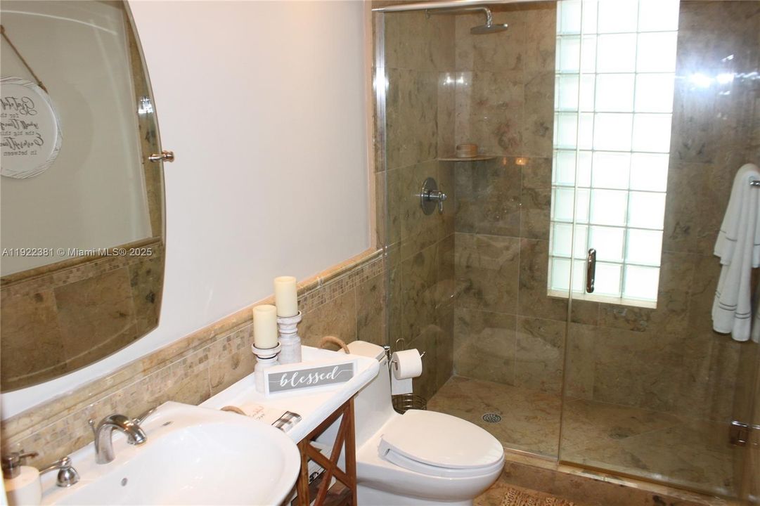 For Rent: $7,000 (3 beds, 3 baths, 2652 Square Feet)