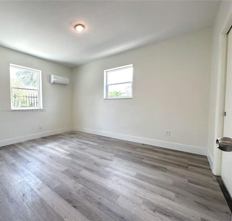 В аренду: $2,950 (3 спален, 2 ванн, 1215 Квадратных фут)