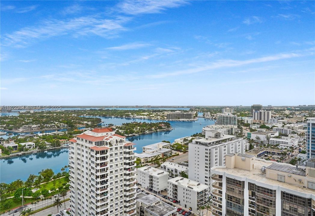 For Rent: $4,100 (1 beds, 1 baths, 808 Square Feet)