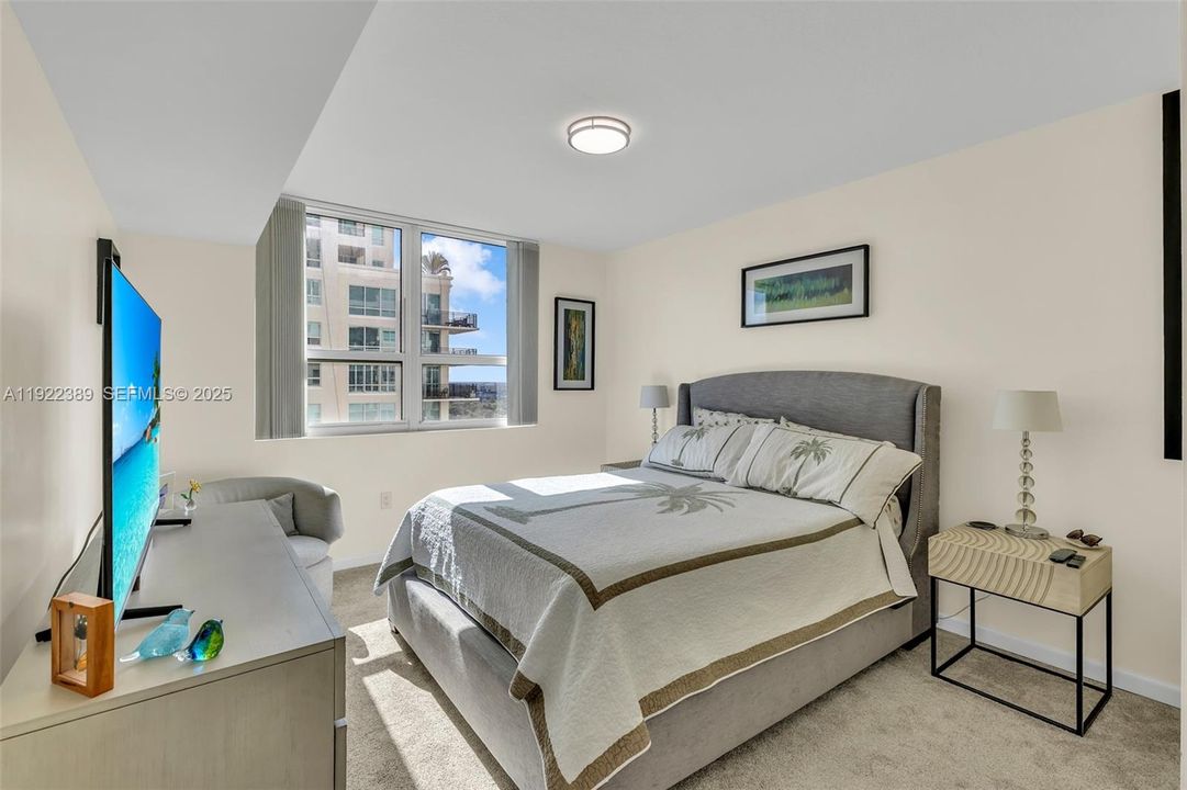 待售: $769,000 (2 贝兹, 2 浴室, 1436 平方英尺)