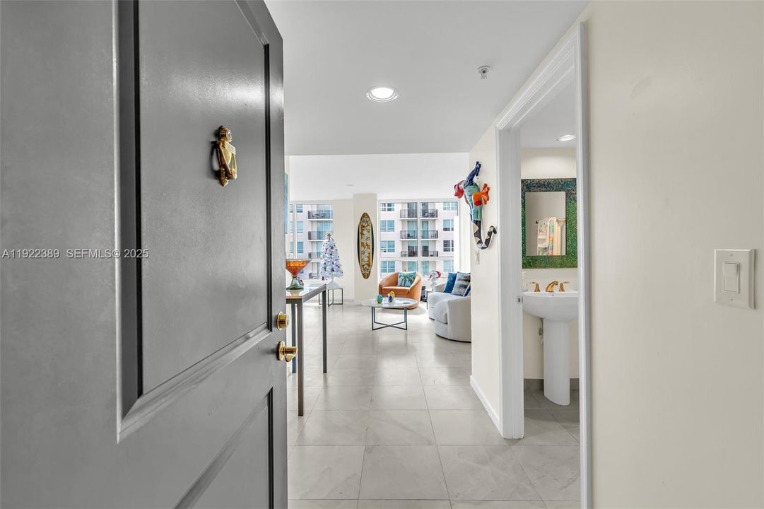 待售: $769,000 (2 贝兹, 2 浴室, 1436 平方英尺)