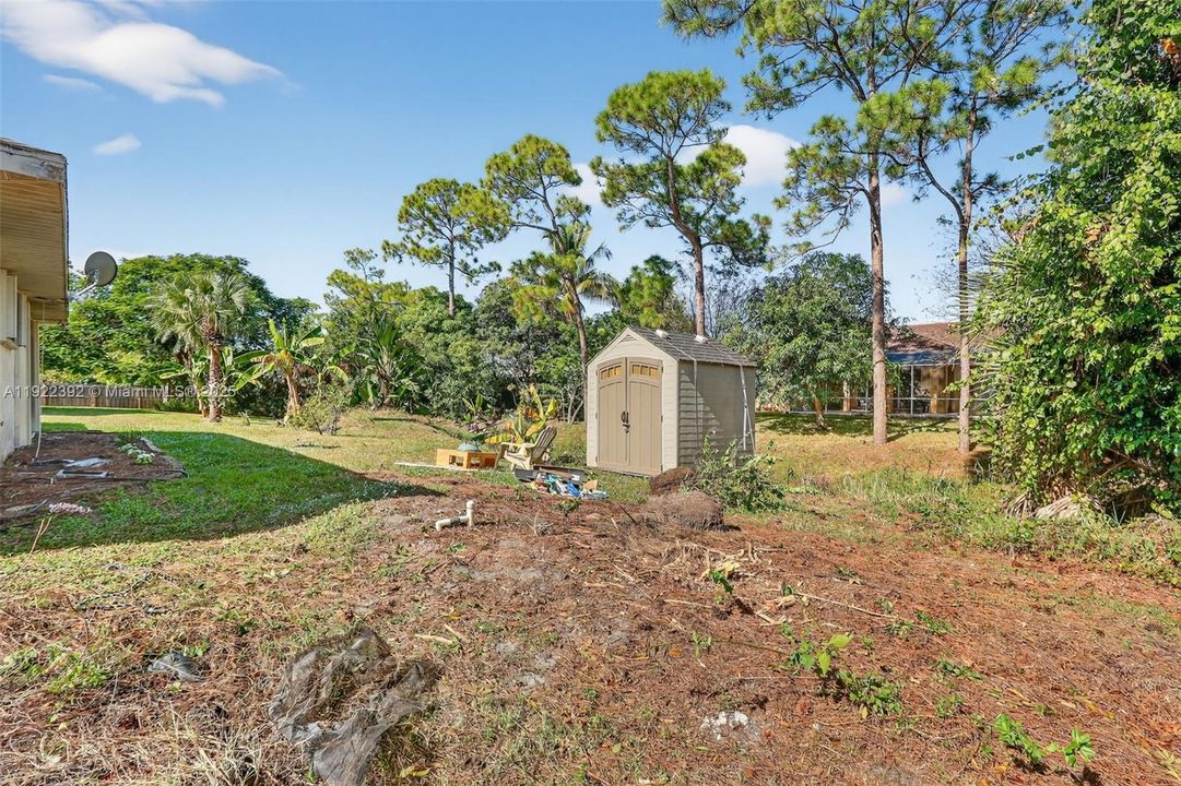 For Sale: $389,000 (3 beds, 2 baths, 1588 Square Feet)