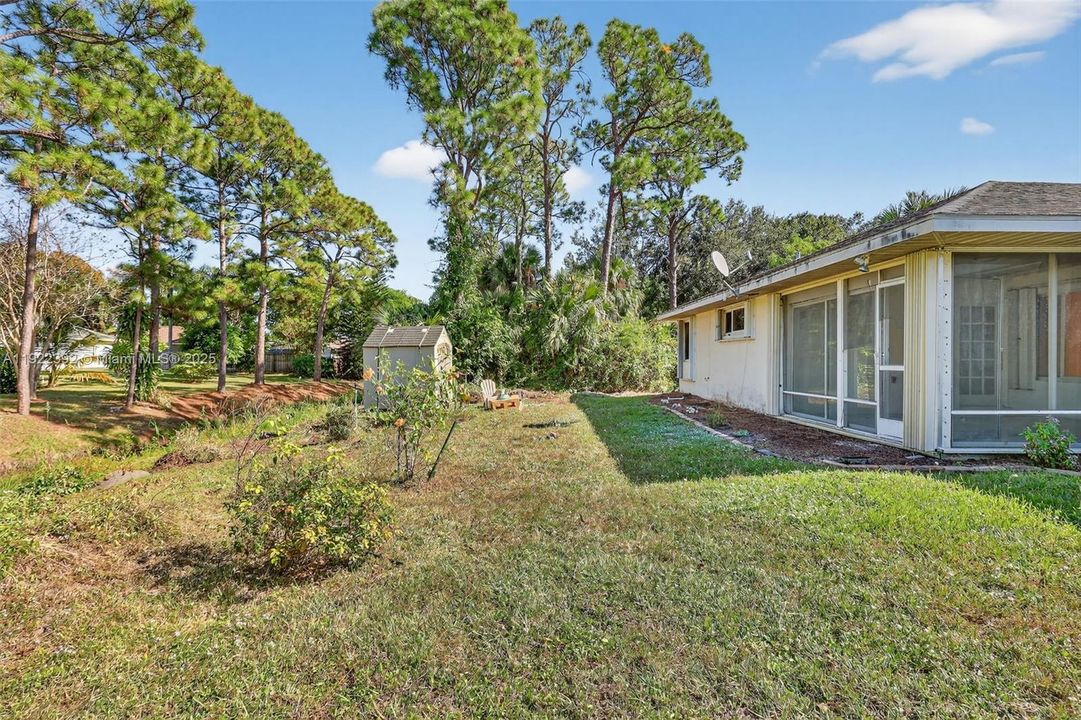 For Sale: $389,000 (3 beds, 2 baths, 1588 Square Feet)