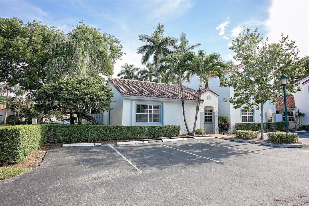 В аренду: $3,000 (3 спален, 2 ванн, 1134 Квадратных фут)