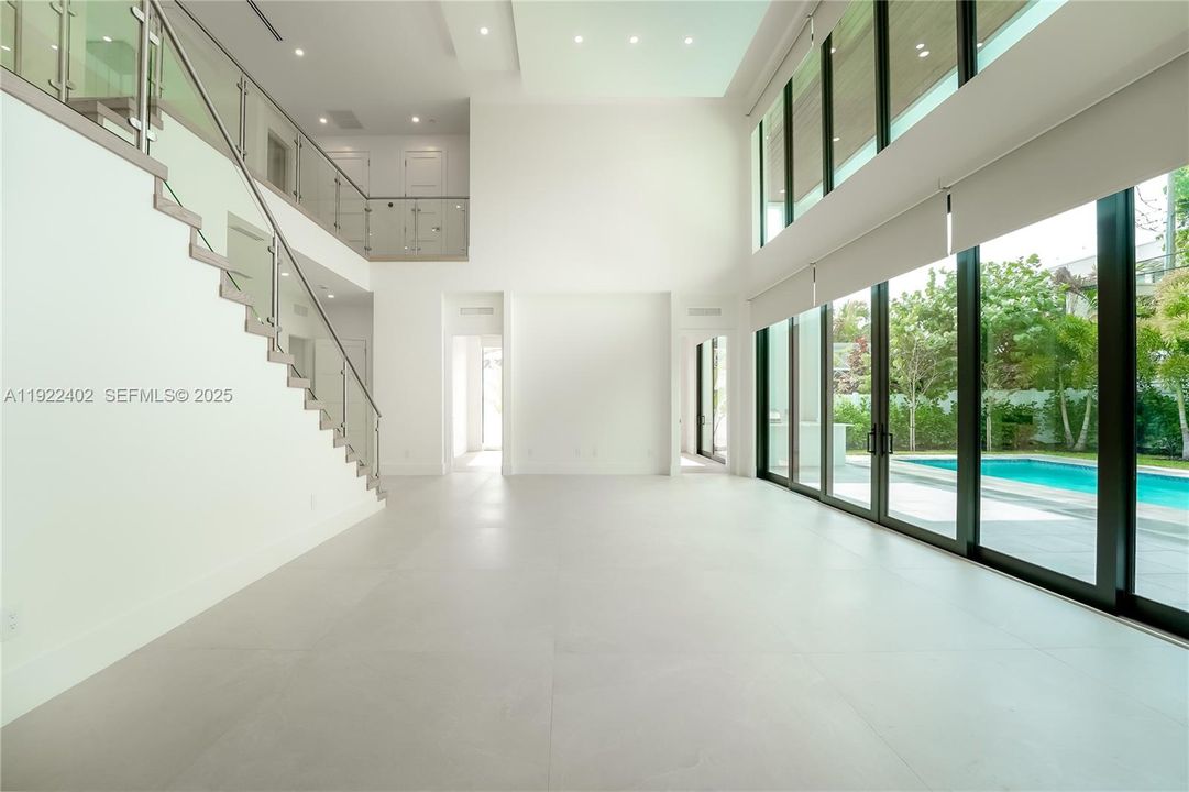 For Rent: $25,000 (5 beds, 5 baths, 4150 Square Feet)