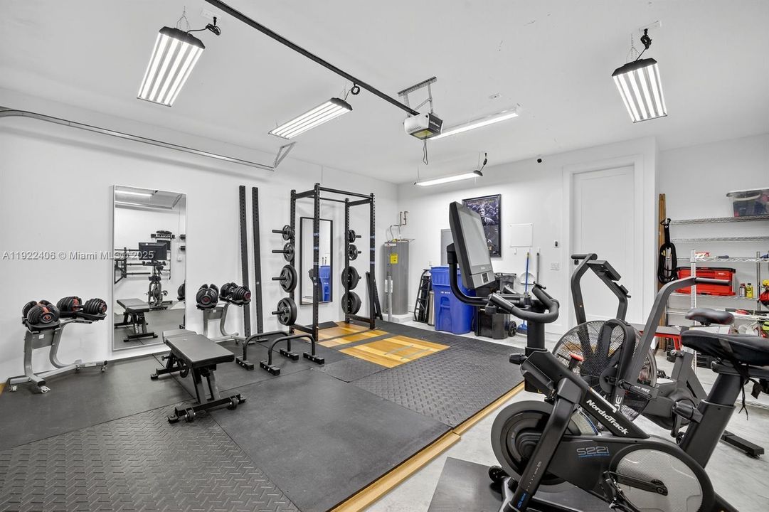 В аренду: $4,700 (3 спален, 3 ванн, 2105 Квадратных фут)