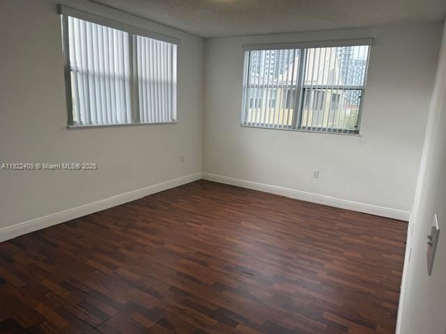 出租: $2,200 (2 贝兹, 2 浴室, 1197 平方英尺)