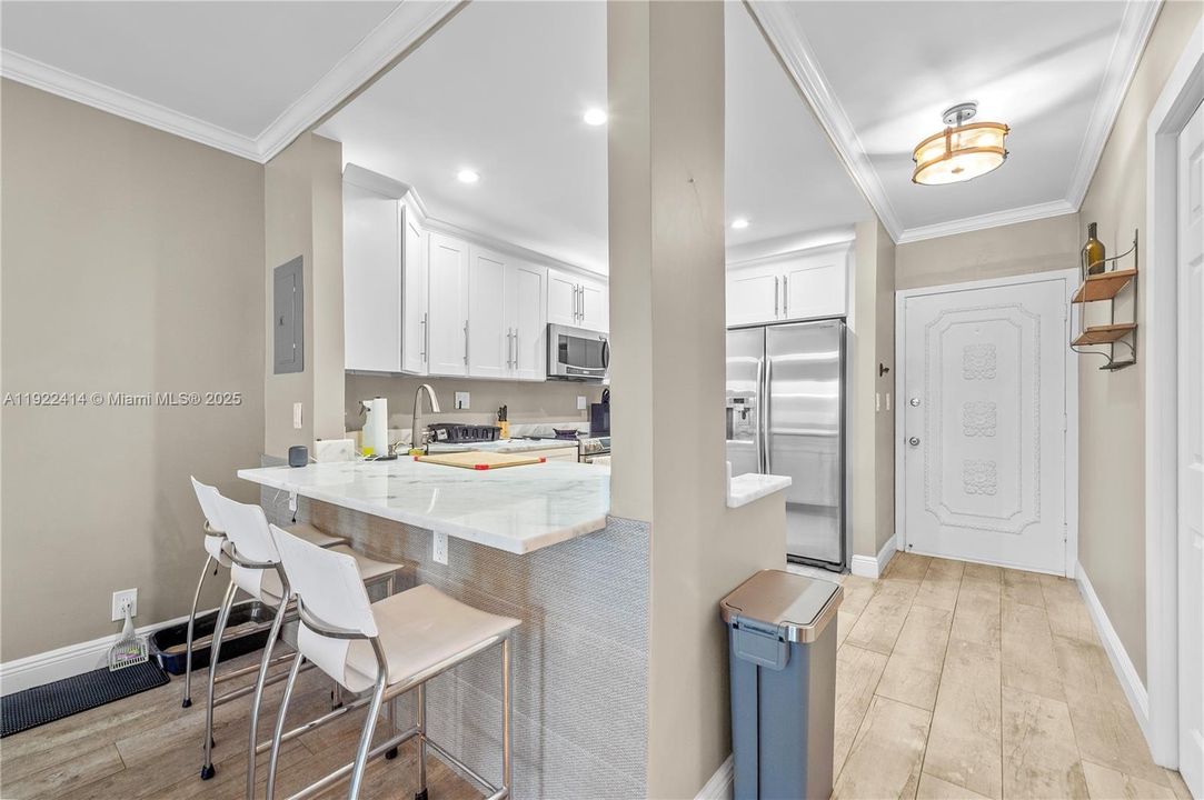 En Venta: $340,000 (2 camas, 2 baños, 1000 Pies cuadrados)