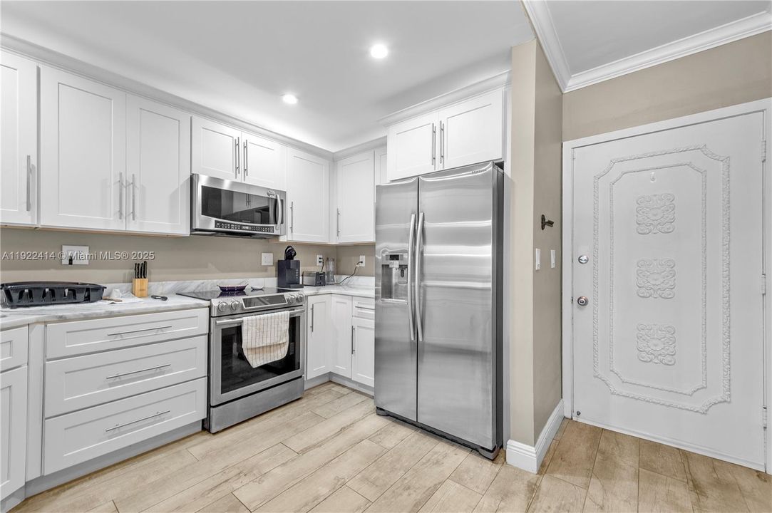 En Venta: $340,000 (2 camas, 2 baños, 1000 Pies cuadrados)