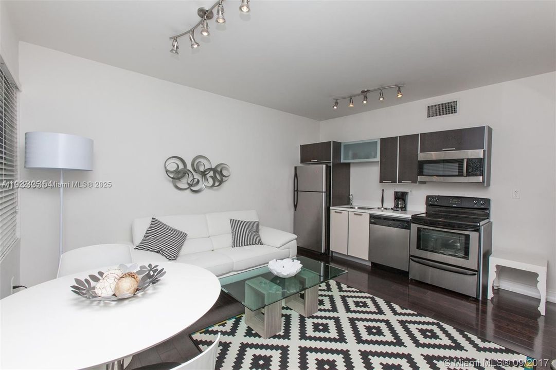 На продажу: $299,000 (1 спален, 1 ванн, 485 Квадратных фут)