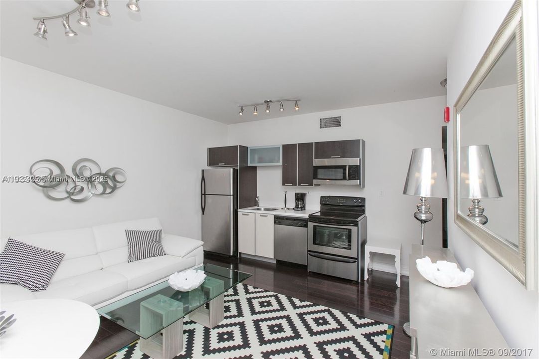 На продажу: $299,000 (1 спален, 1 ванн, 485 Квадратных фут)