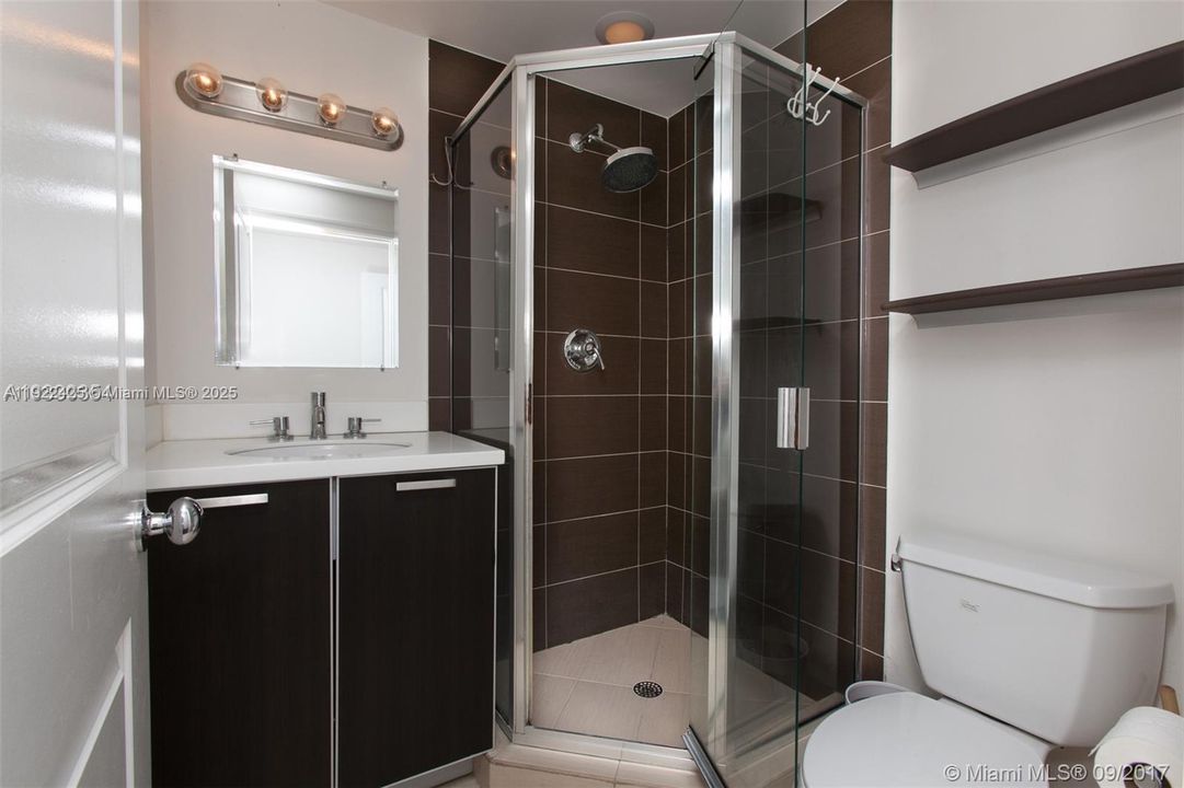 На продажу: $299,000 (1 спален, 1 ванн, 485 Квадратных фут)