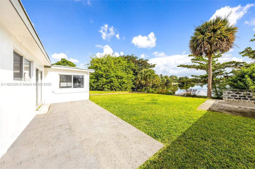 En Venta: $640,000 (4 camas, 3 baños, 2478 Pies cuadrados)