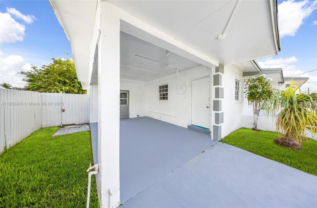 En Venta: $640,000 (4 camas, 3 baños, 2478 Pies cuadrados)