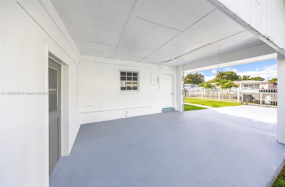 En Venta: $640,000 (4 camas, 3 baños, 2478 Pies cuadrados)